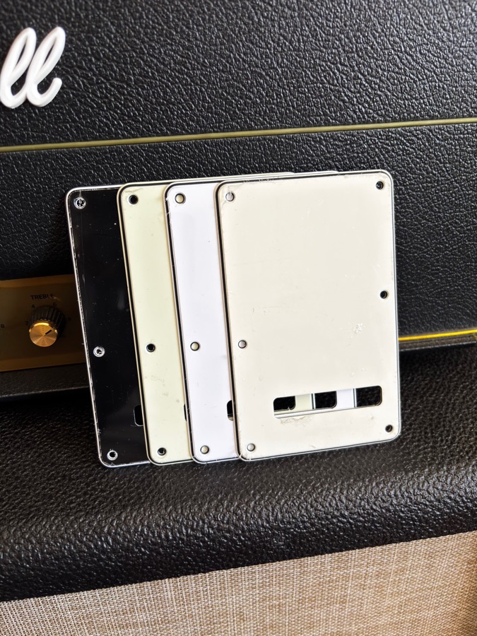 Back Plate Stratocaster — foto 1 de 1, A.C.M.E. Guitar Parts